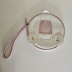 Betsey Johnson Princess Cinderella Carriage Wristlet Bag Pink White